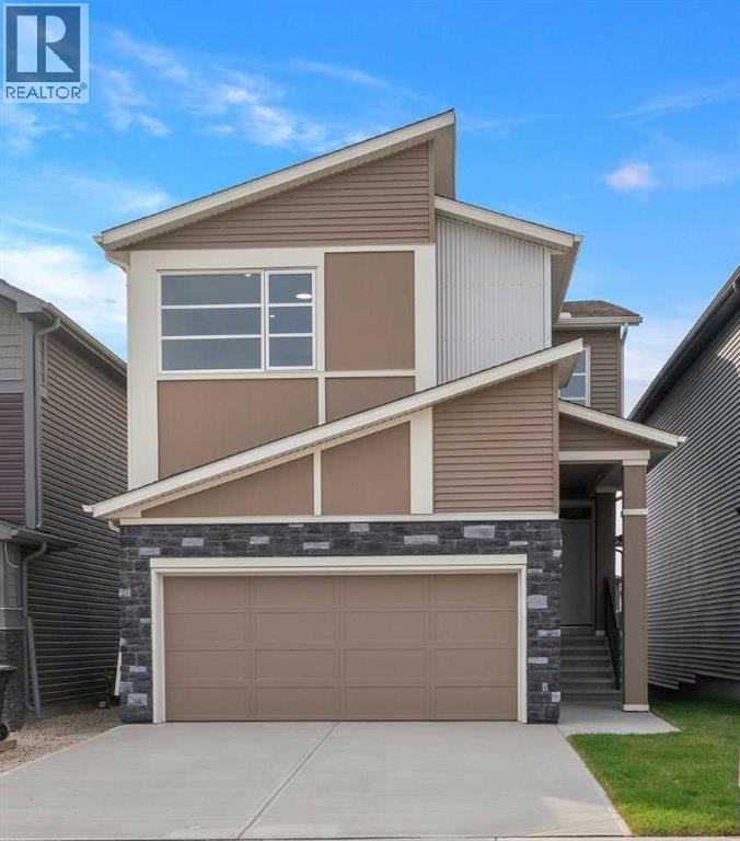 31 Lucas Passage Nw, Calgary, Alberta  T3P 1Z4 - Photo 1 - A2256280