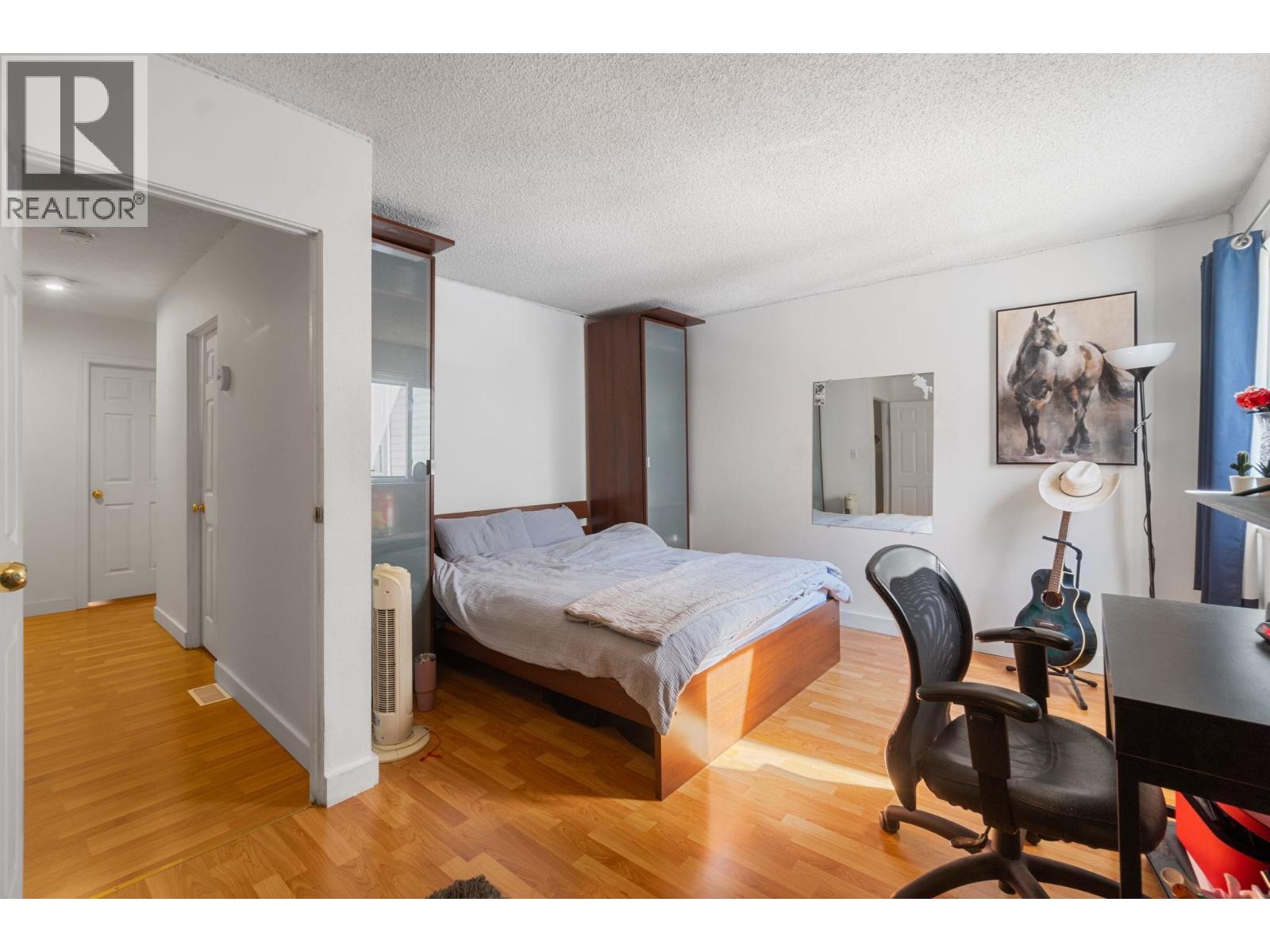 2082 Springer Avenue, Burnaby, British Columbia  V5B 3M5 - Photo 13 - R3067013