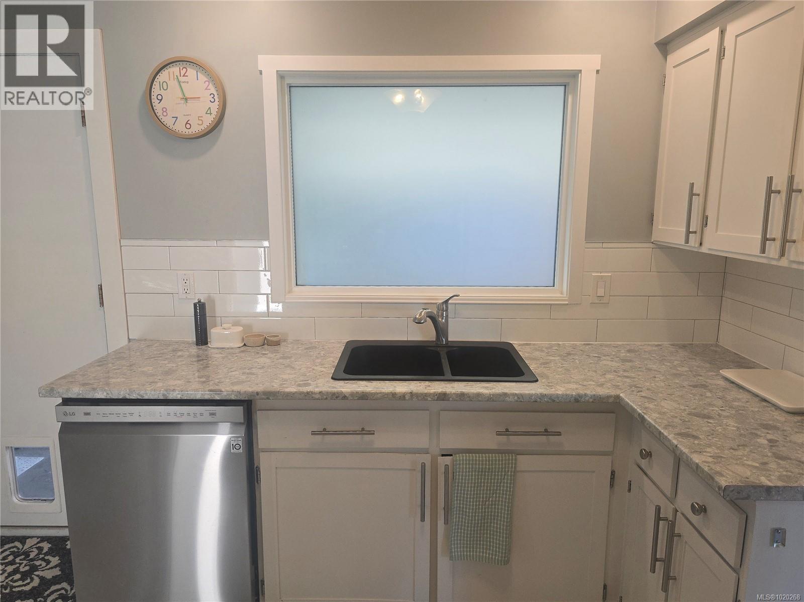 1776 Broughton Blvd, Port Mcneill, British Columbia  V0N 2R0 - Photo 10 - 1020268