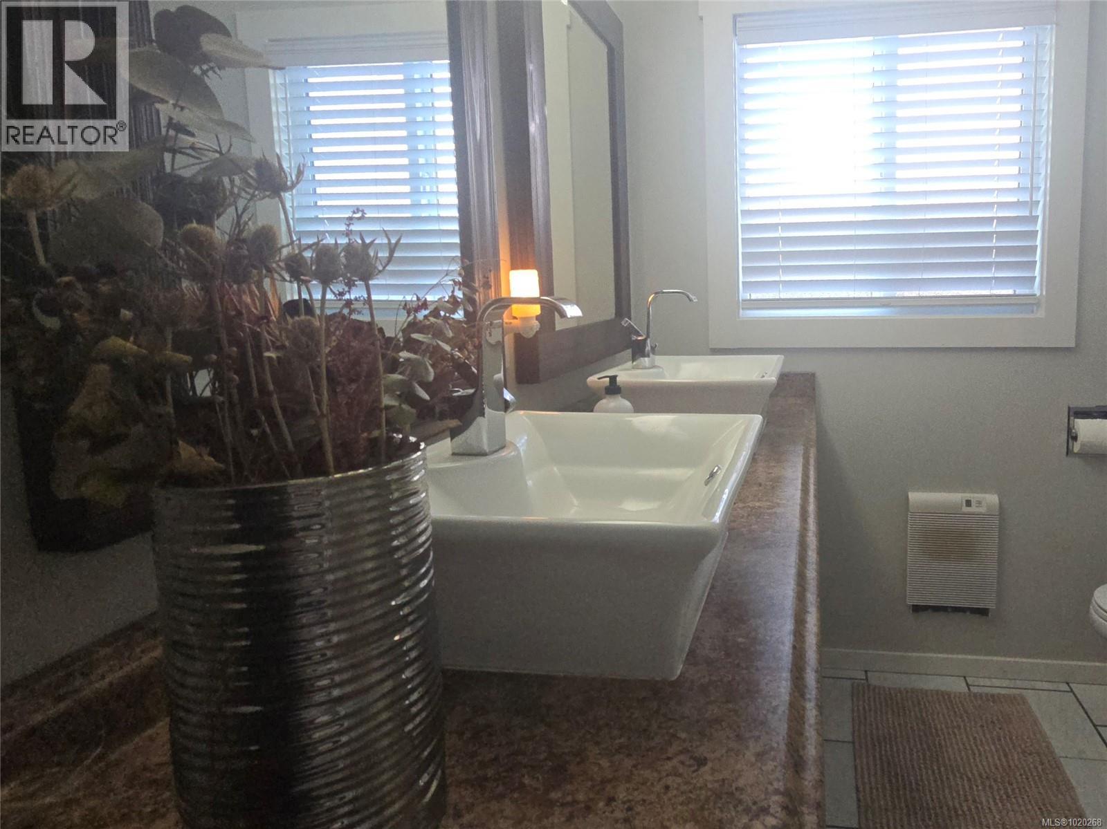 1776 Broughton Blvd, Port Mcneill, British Columbia  V0N 2R0 - Photo 49 - 1020268