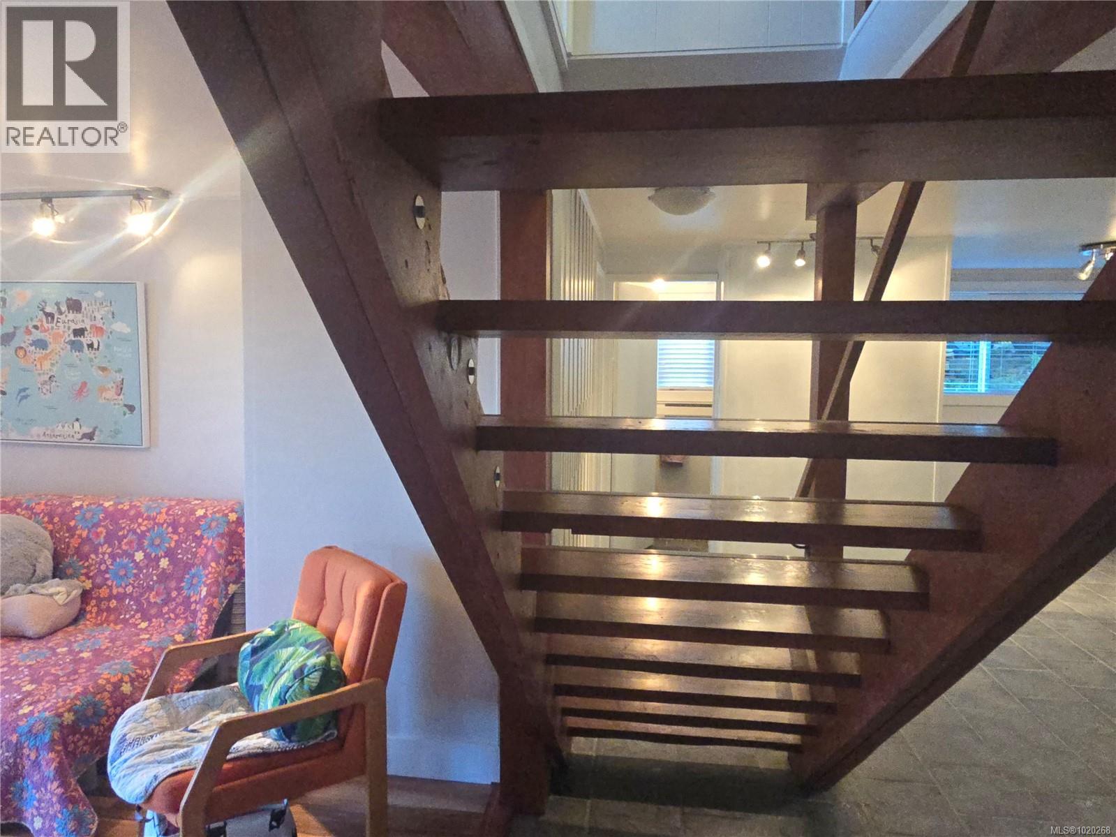 1776 Broughton Blvd, Port Mcneill, British Columbia  V0N 2R0 - Photo 58 - 1020268