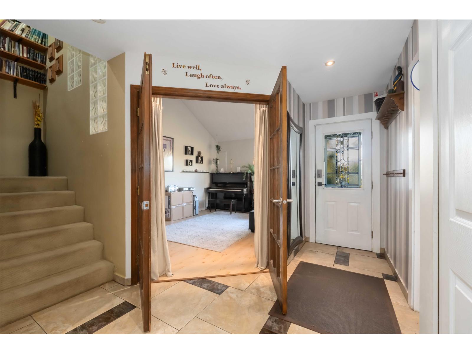 19831 53a Avenue, Langley, British Columbia  V3A 7B4 - Photo 2 - R3066733