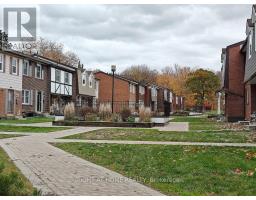 61 - 15 BRIMWOOD BOULEVARD, Toronto, Ontario