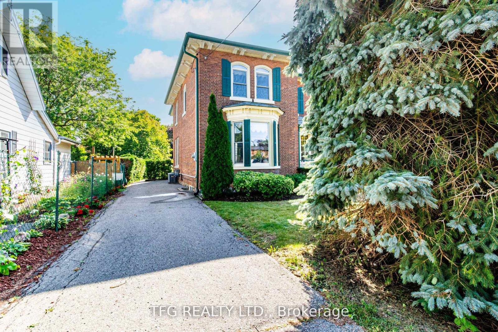 23 Elgin Street, Clarington, Ontario L1C 3C8 - Photo 2 - E12539646