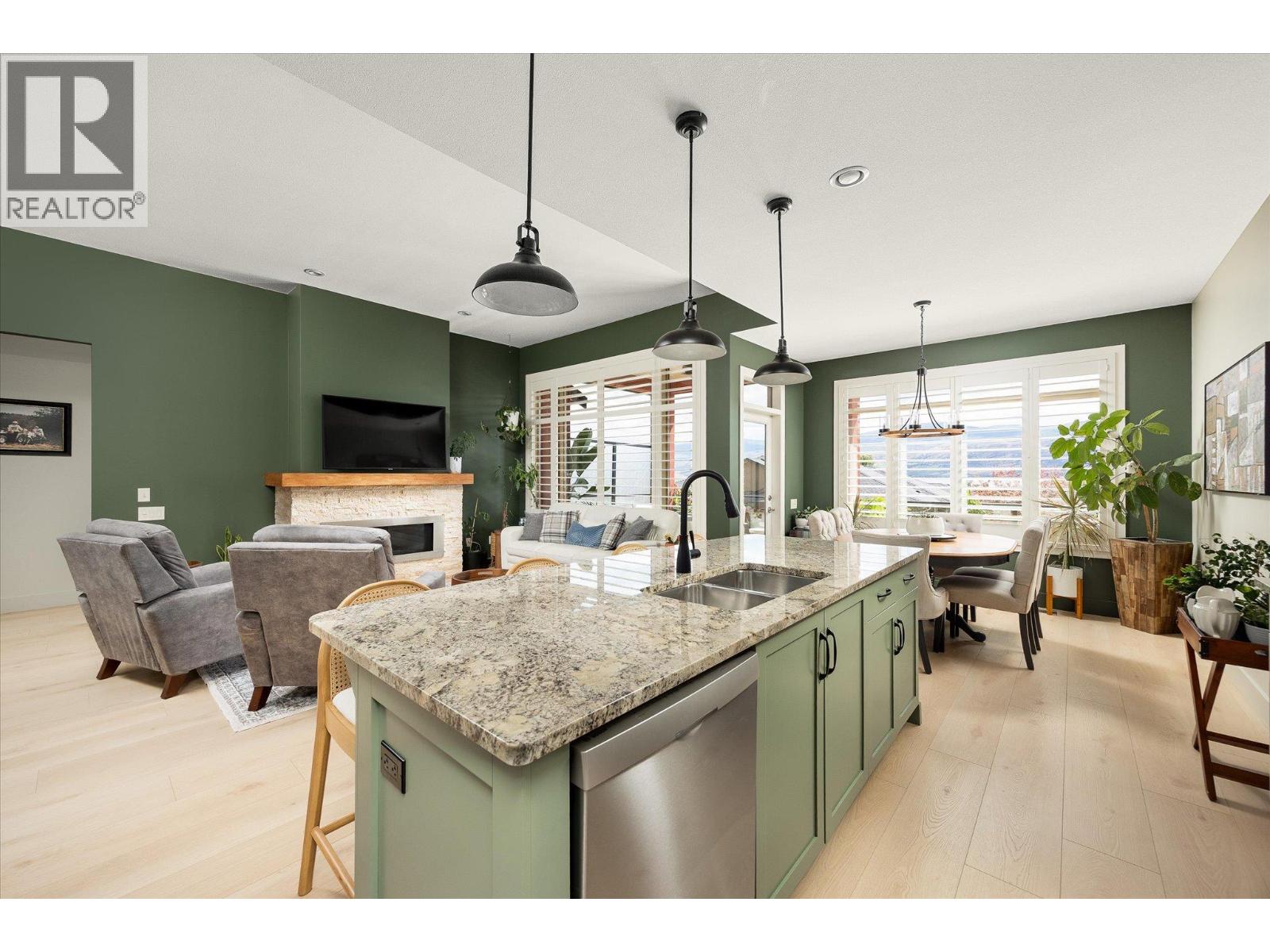 2149 Madera Court, Westbank, British Columbia V4T 3H7 - Photo 5 - 10360053