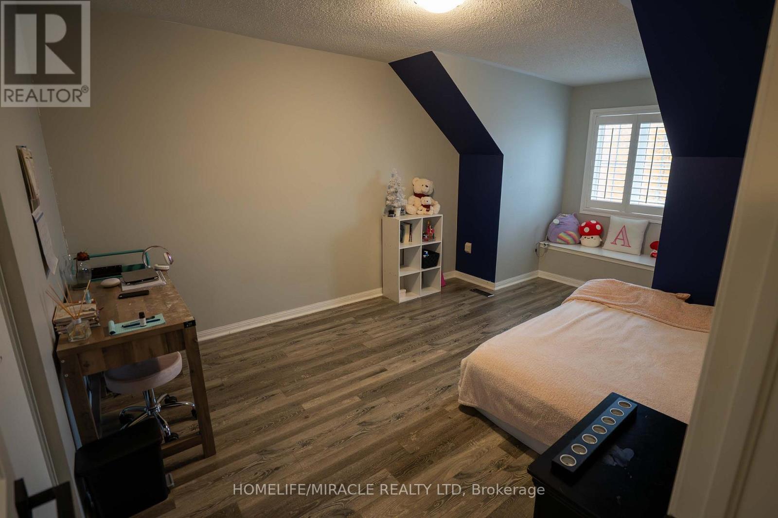 949 Mcneil Drive, Milton, Ontario  L9T 6N1 - Photo 11 - W12539628