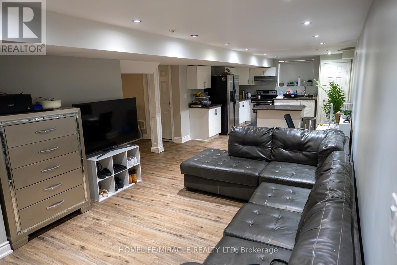 949 Mcneil Drive, Milton, Ontario  L9T 6N1 - Photo 14 - W12539628