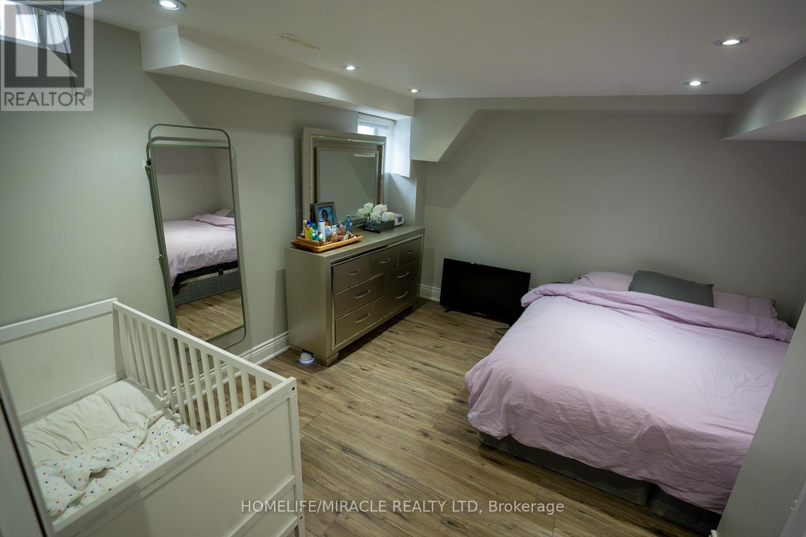 949 Mcneil Drive, Milton, Ontario  L9T 6N1 - Photo 18 - W12539628