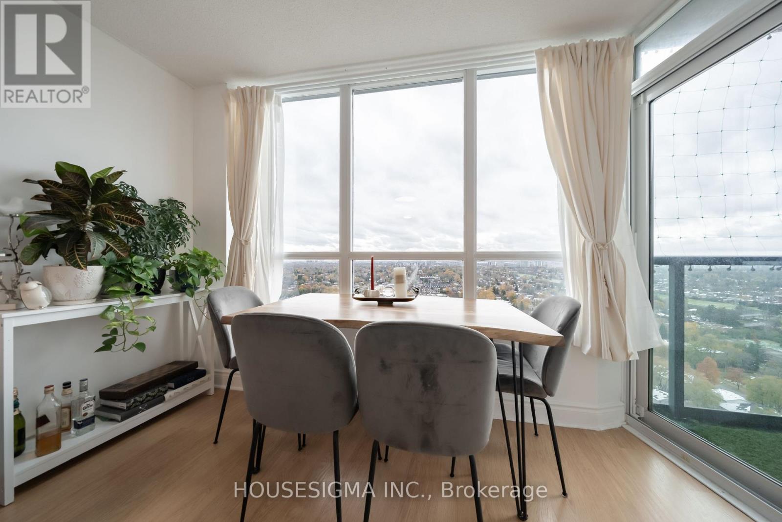 2508 - 15 GREENVIEW AVENUE, Toronto, Ontario