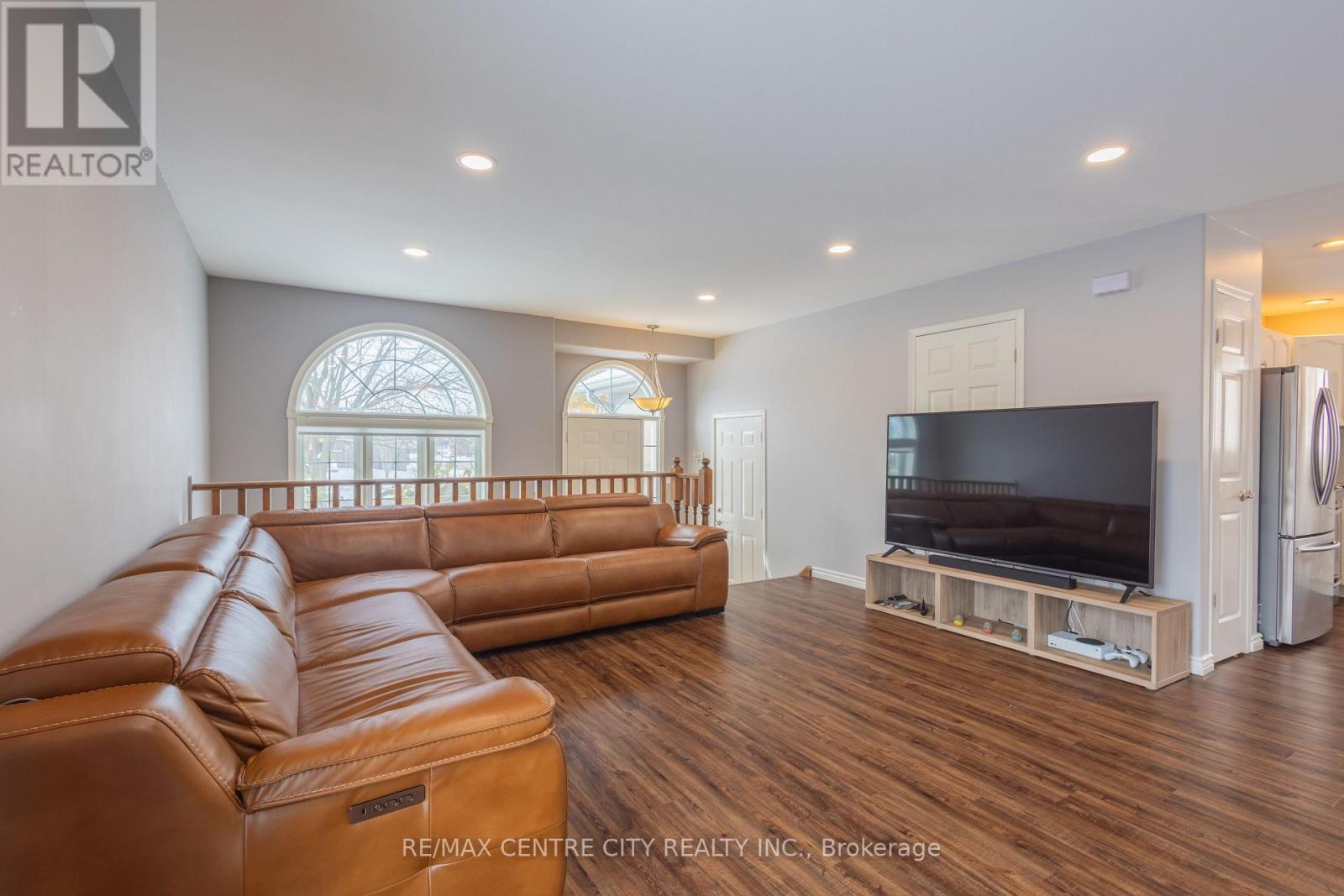 41619 Major Line E, Southwold, Ontario  N5P 4L5 - Photo 4 - X12539658