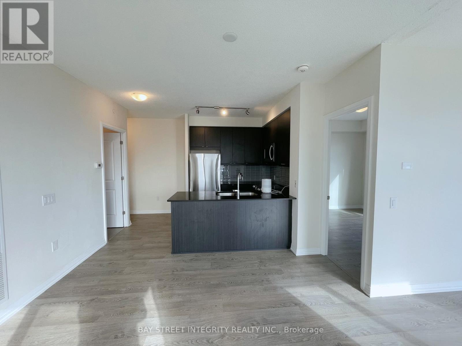 704 - 50 Thomas Riley Road, Toronto, Ontario  M9B 0C5 - Photo 14 - W12526256