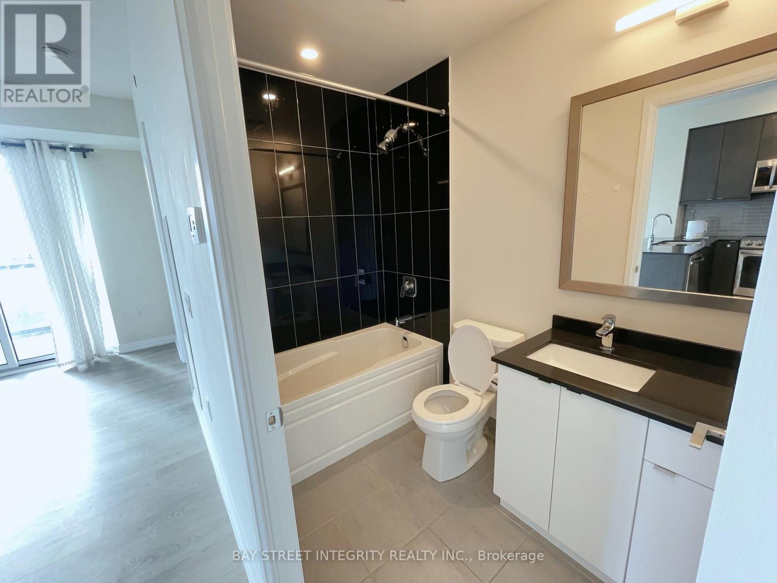 704 - 50 Thomas Riley Road, Toronto, Ontario  M9B 0C5 - Photo 4 - W12526256