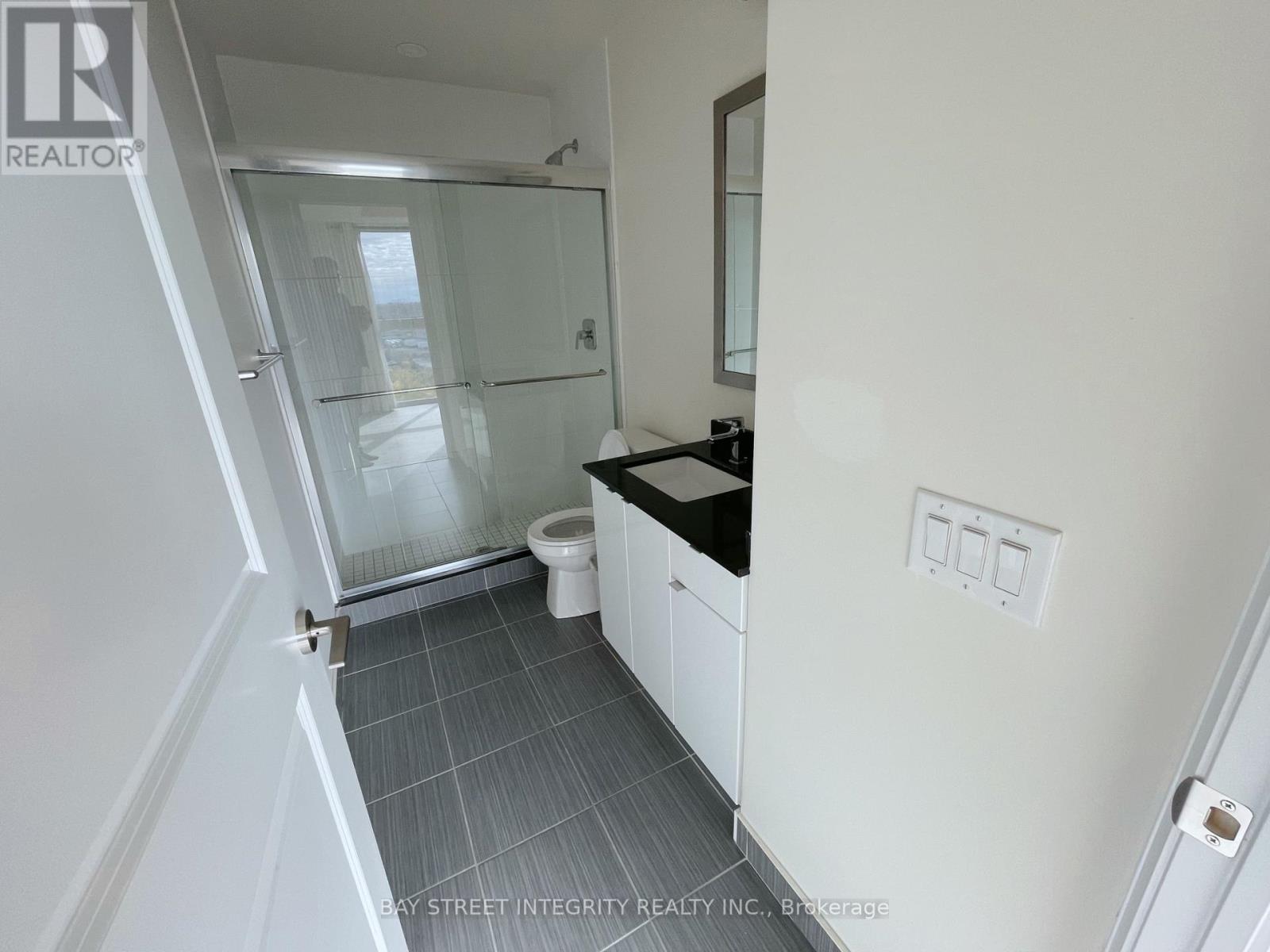 704 - 50 Thomas Riley Road, Toronto, Ontario  M9B 0C5 - Photo 11 - W12526256