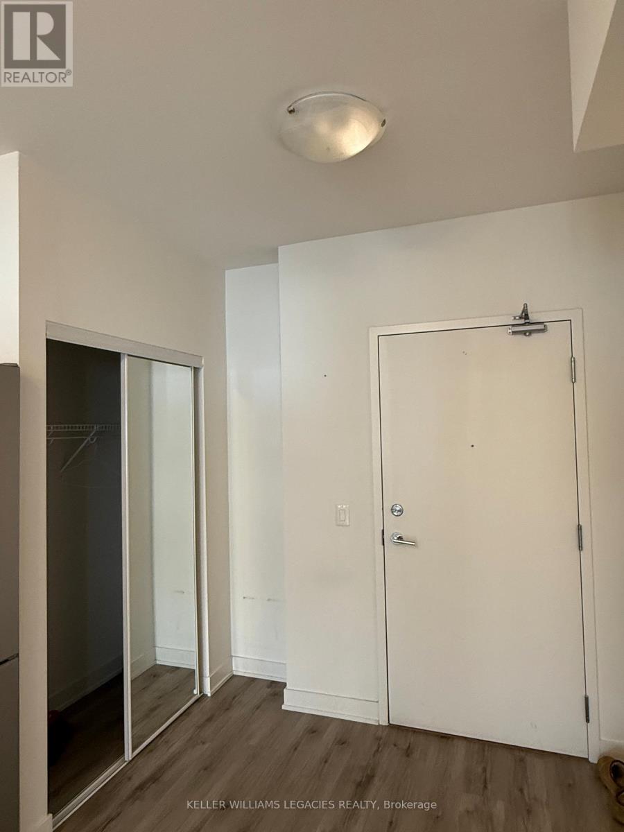 310 - 110 Fergus Avenue, Kitchener, Ontario  N2A 0K9 - Photo 4 - X12462664