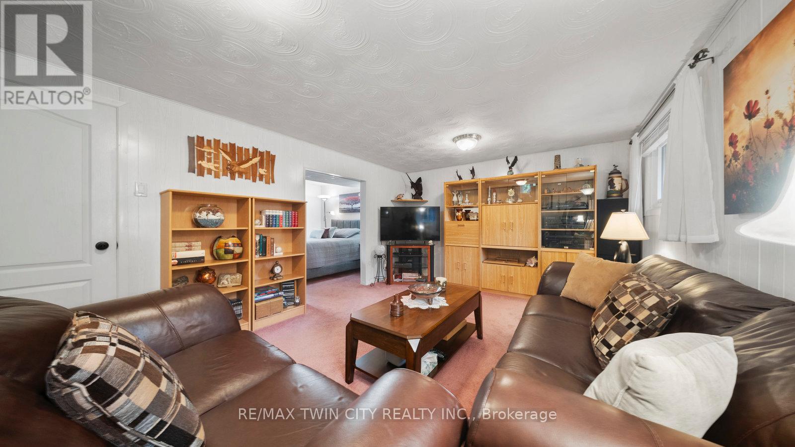 42 Palm Crescent, Brantford, Ontario  N3R 5G2 - Photo 24 - X12539636