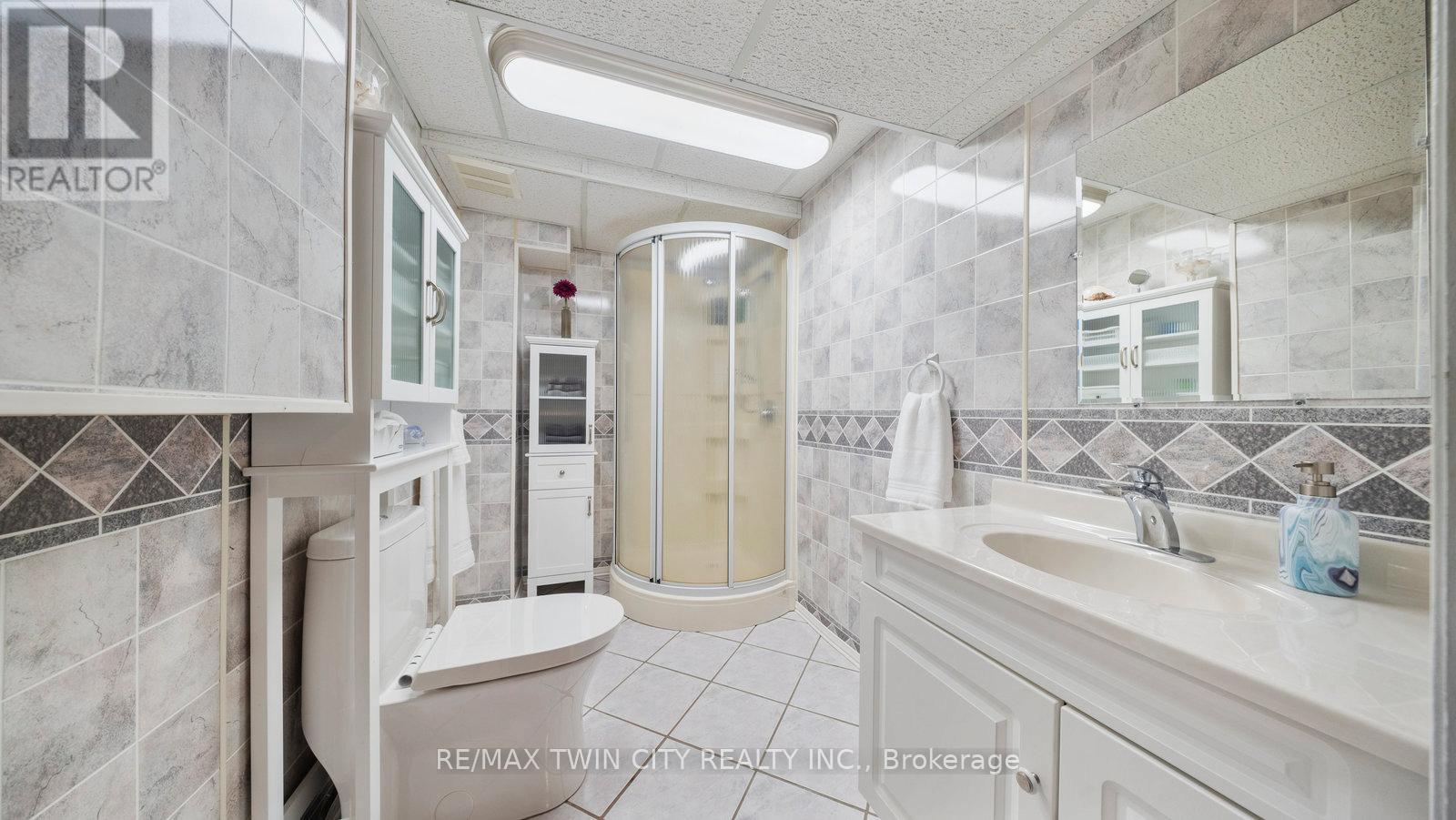 42 Palm Crescent, Brantford, Ontario  N3R 5G2 - Photo 28 - X12539636