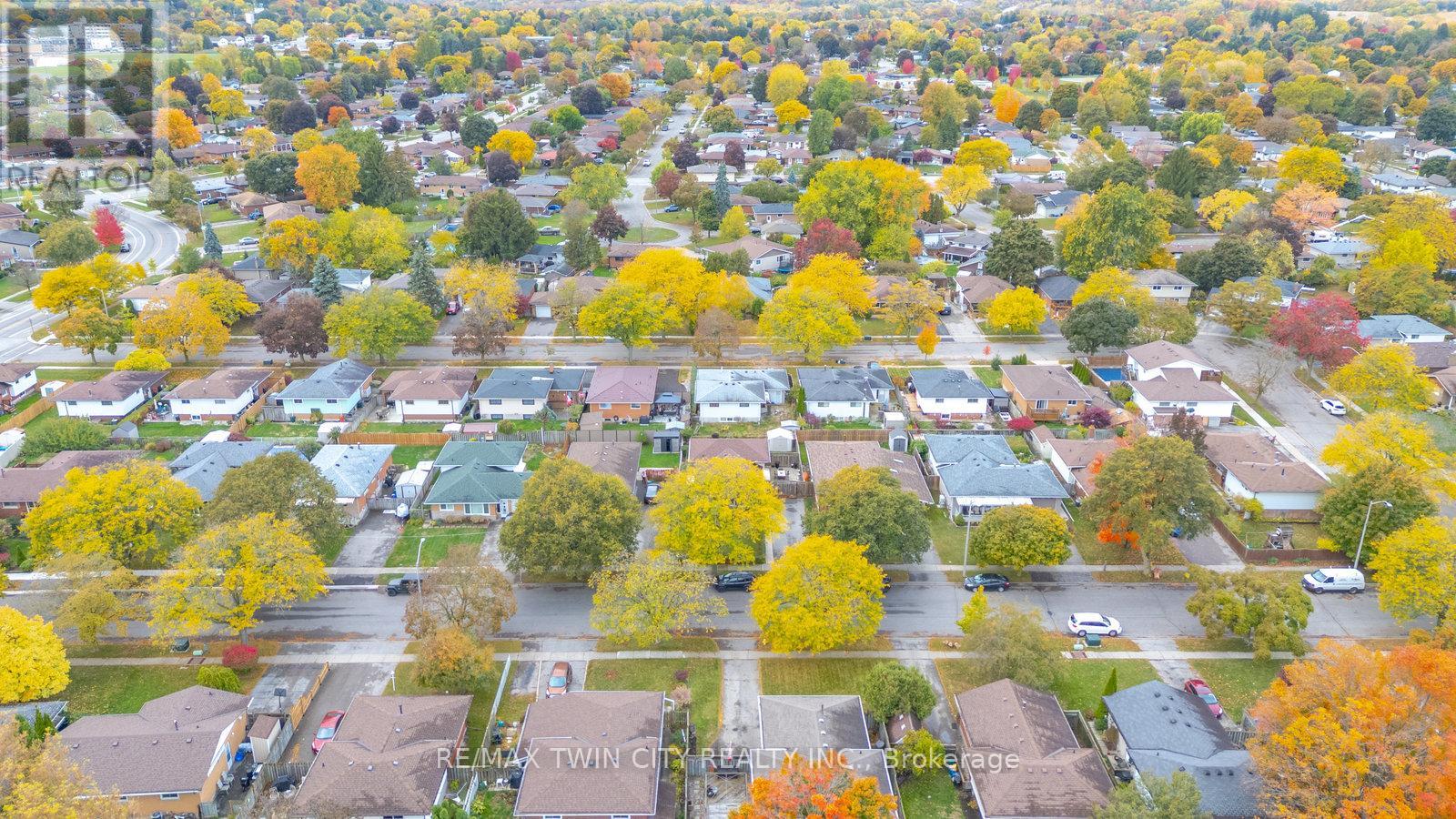 42 Palm Crescent, Brantford, Ontario  N3R 5G2 - Photo 6 - X12539636