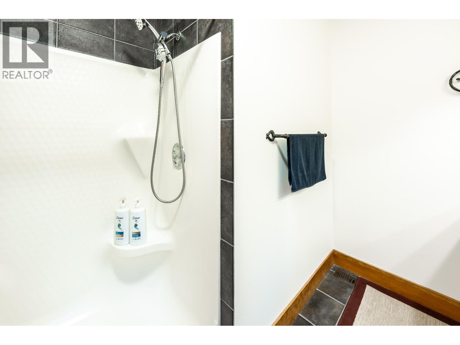 4516 Timberline Crescent, Fernie, British Columbia  V0B 1M6 - Photo 19 - 2476301