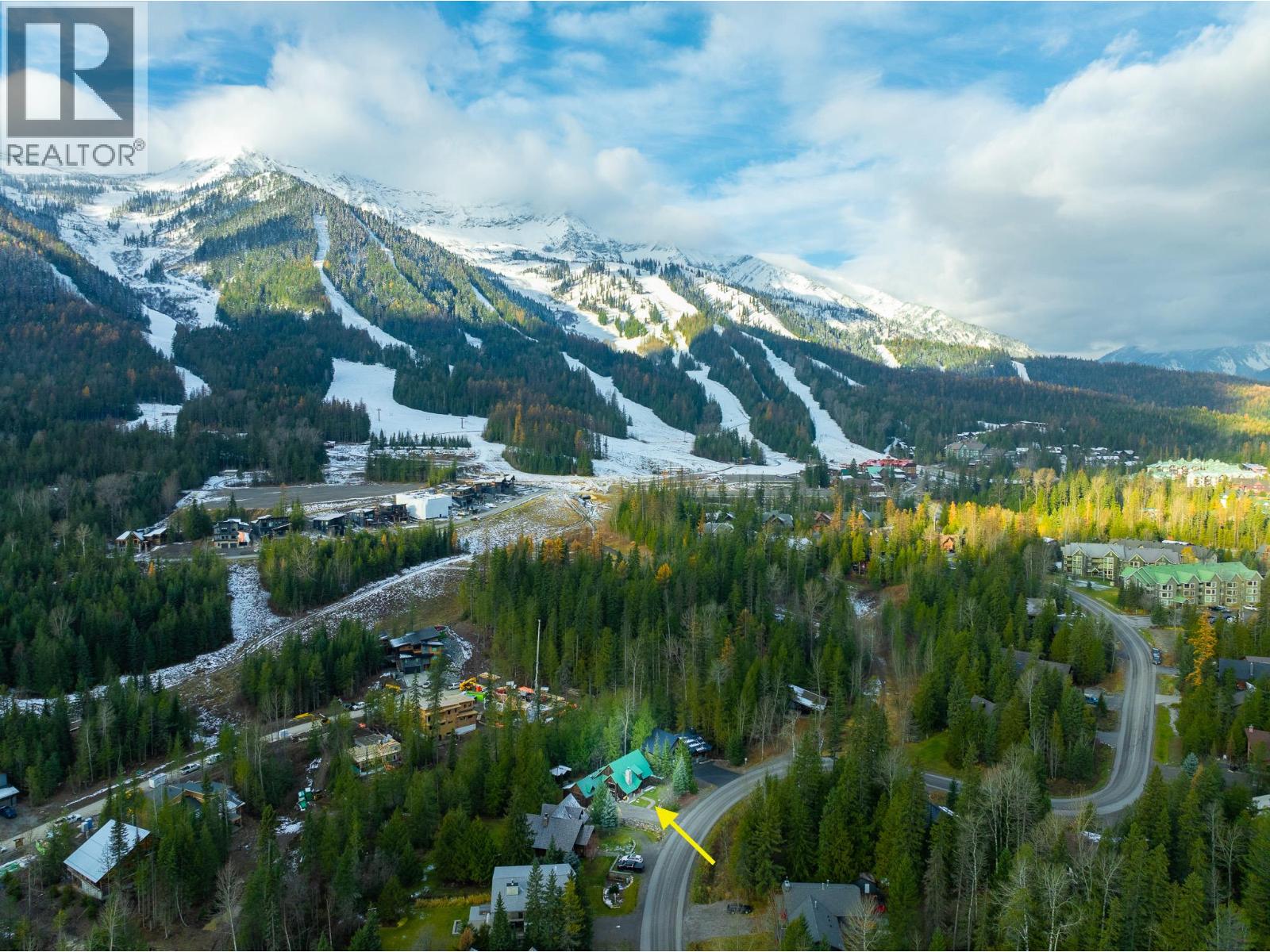 4516 Timberline Crescent, Fernie, British Columbia  V0B 1M6 - Photo 2 - 2476301
