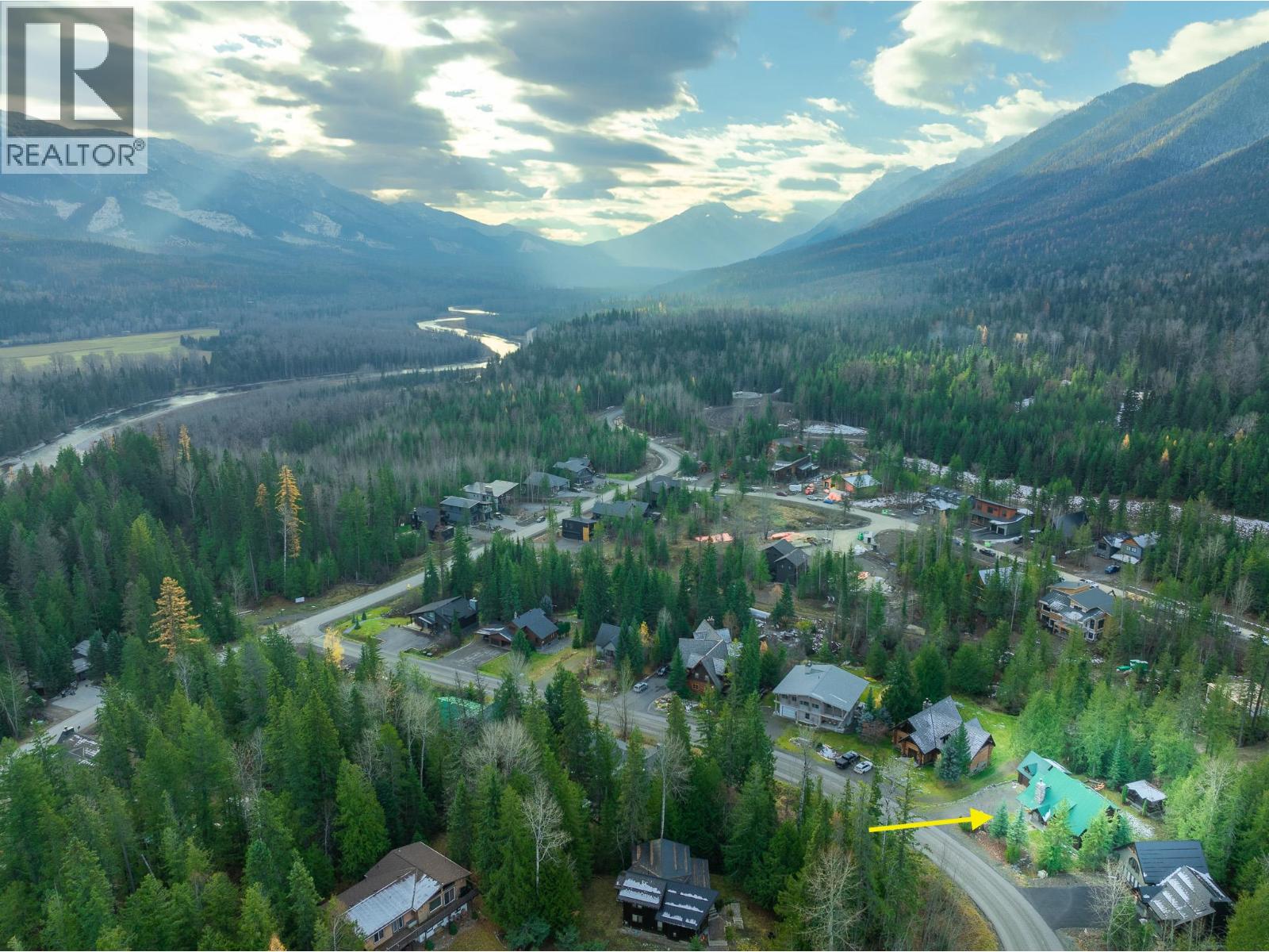 4516 Timberline Crescent, Fernie, British Columbia  V0B 1M6 - Photo 4 - 2476301