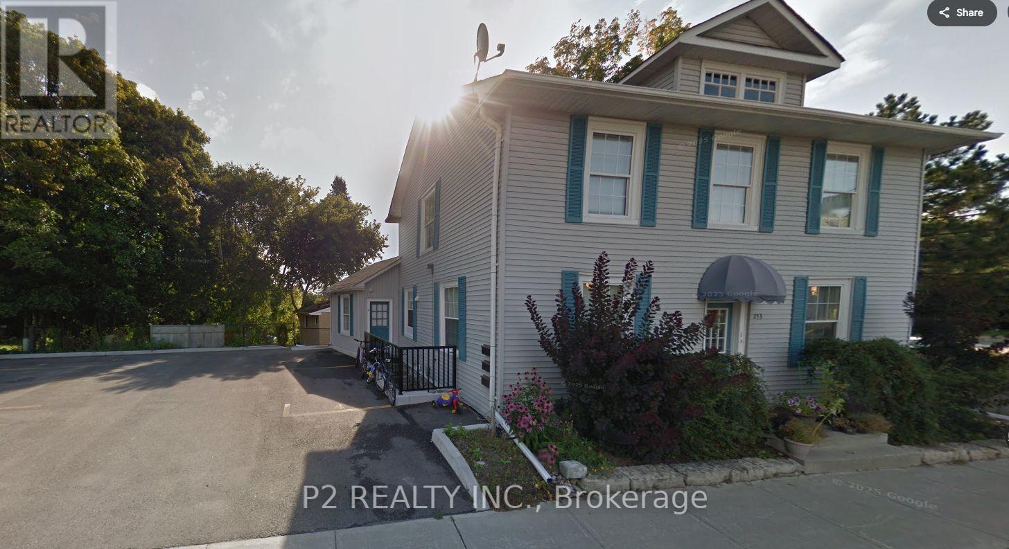 #3 - MAIN FLOOR - 253 PROSPECT STREET, Newmarket, Ontario