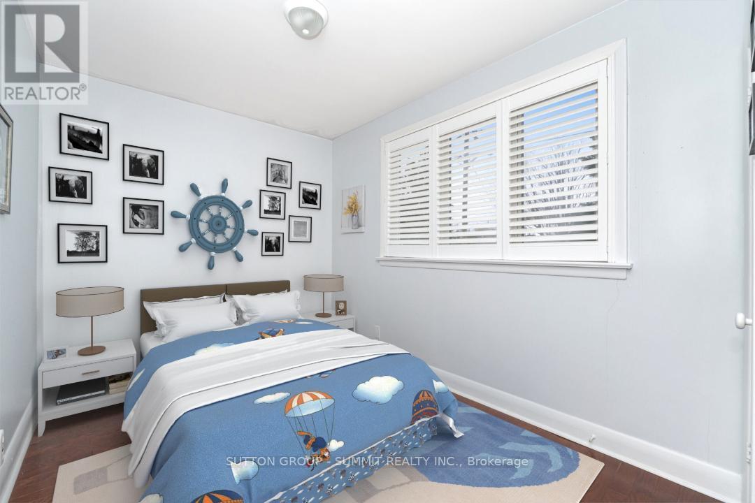 25 Sora Drive, Mississauga, Ontario  L5M 1B3 - Photo 22 - W12536136