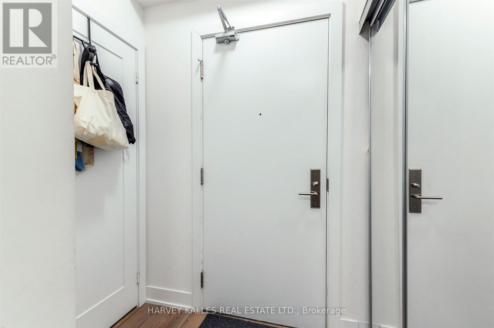 1508 - 318 Richmond Street W, Toronto, Ontario  M5V 0B4 - Photo 5 - C12539640