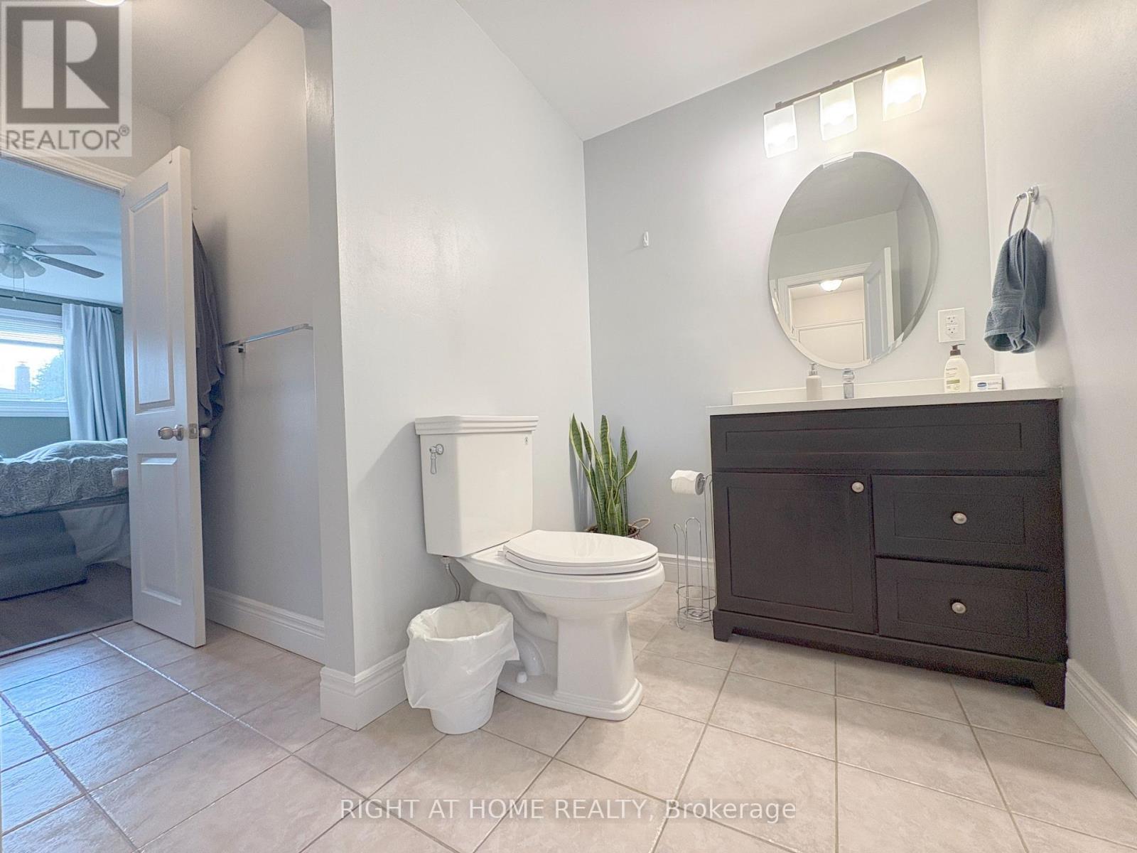 Upper - 975 Mink Street, Pickering, Ontario  L1W 2G6 - Photo 16 - E12539642