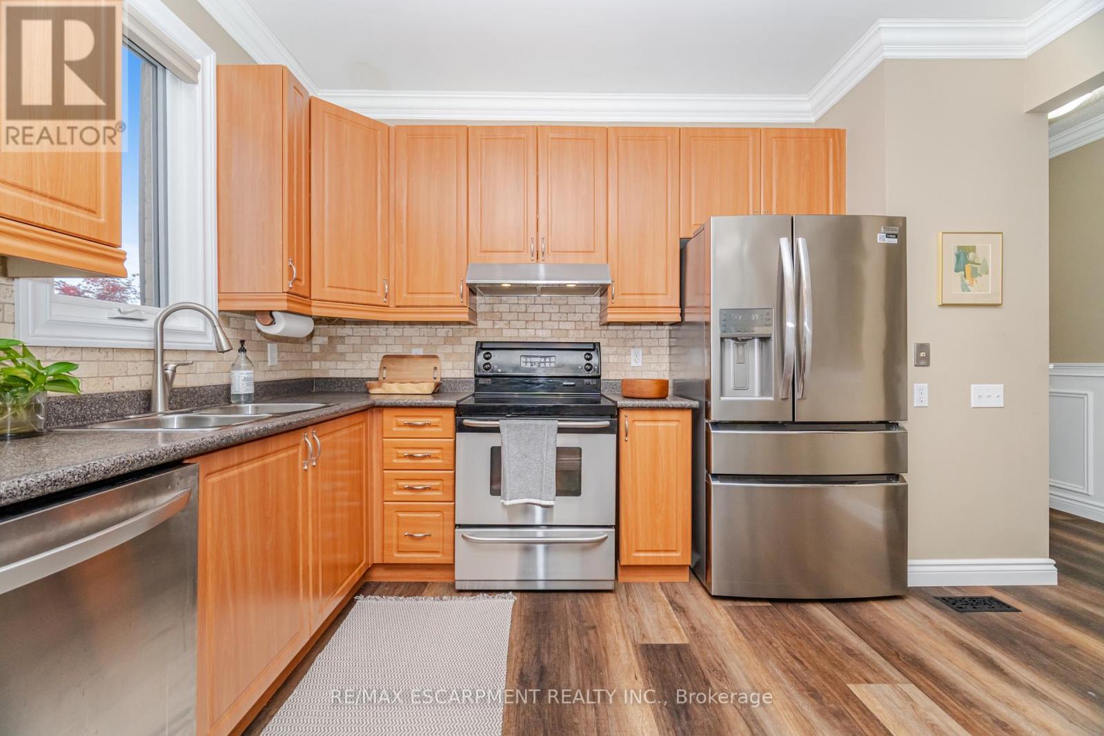 38 - 2243 Turnberry Road, Burlington, Ontario L7M 4Y5 - Photo 10 - W12516492