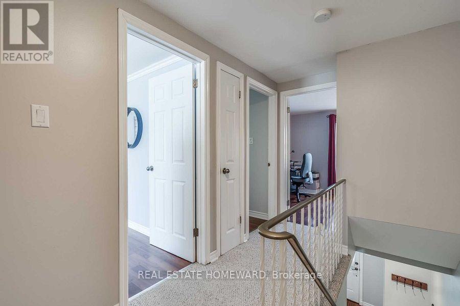 220 William Roe Boulevard, Newmarket, Ontario  L3Y 1B5 - Photo 18 - N12539676