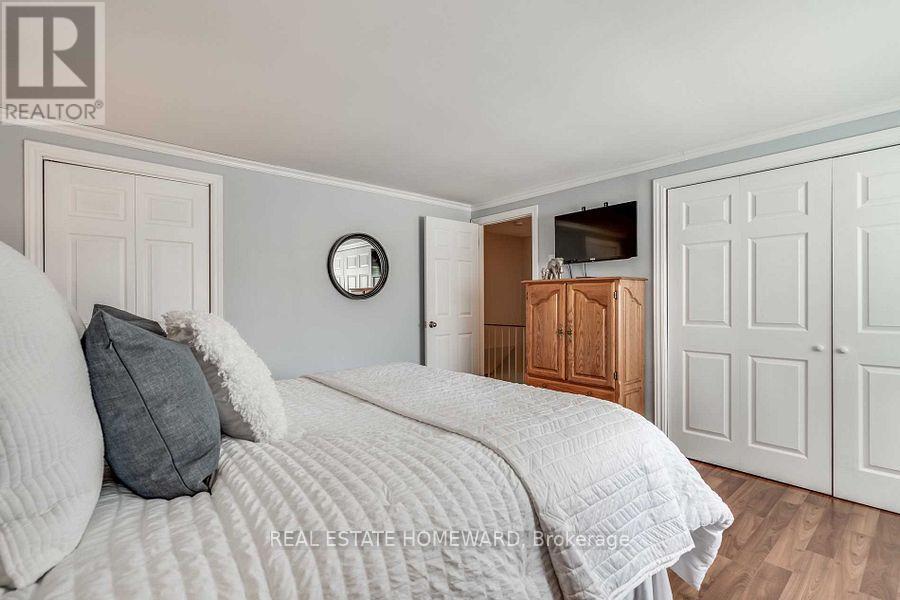 220 William Roe Boulevard, Newmarket, Ontario  L3Y 1B5 - Photo 21 - N12539676