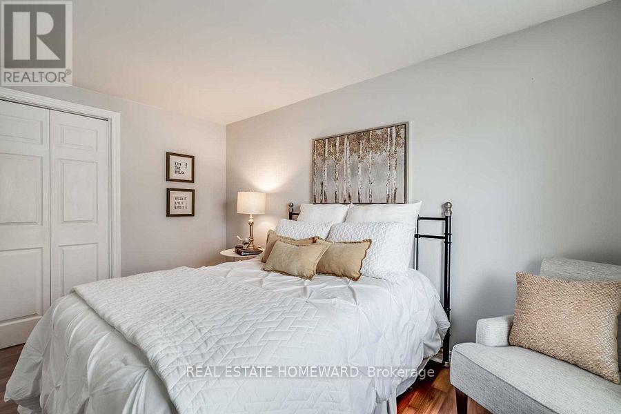 220 William Roe Boulevard, Newmarket, Ontario  L3Y 1B5 - Photo 23 - N12539676