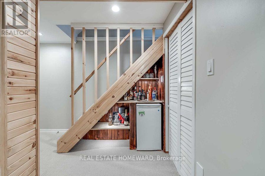 220 William Roe Boulevard, Newmarket, Ontario  L3Y 1B5 - Photo 32 - N12539676