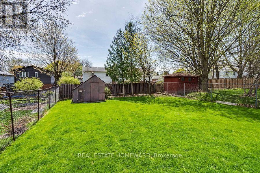 220 William Roe Boulevard, Newmarket, Ontario  L3Y 1B5 - Photo 36 - N12539676