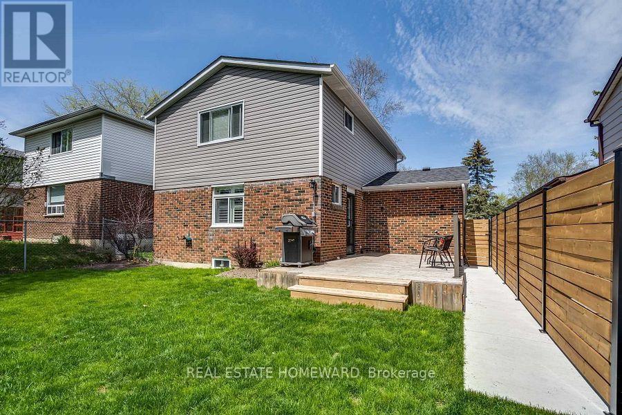 220 William Roe Boulevard, Newmarket, Ontario  L3Y 1B5 - Photo 39 - N12539676