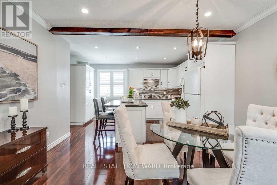 220 William Roe Boulevard, Newmarket, Ontario  L3Y 1B5 - Photo 8 - N12539676