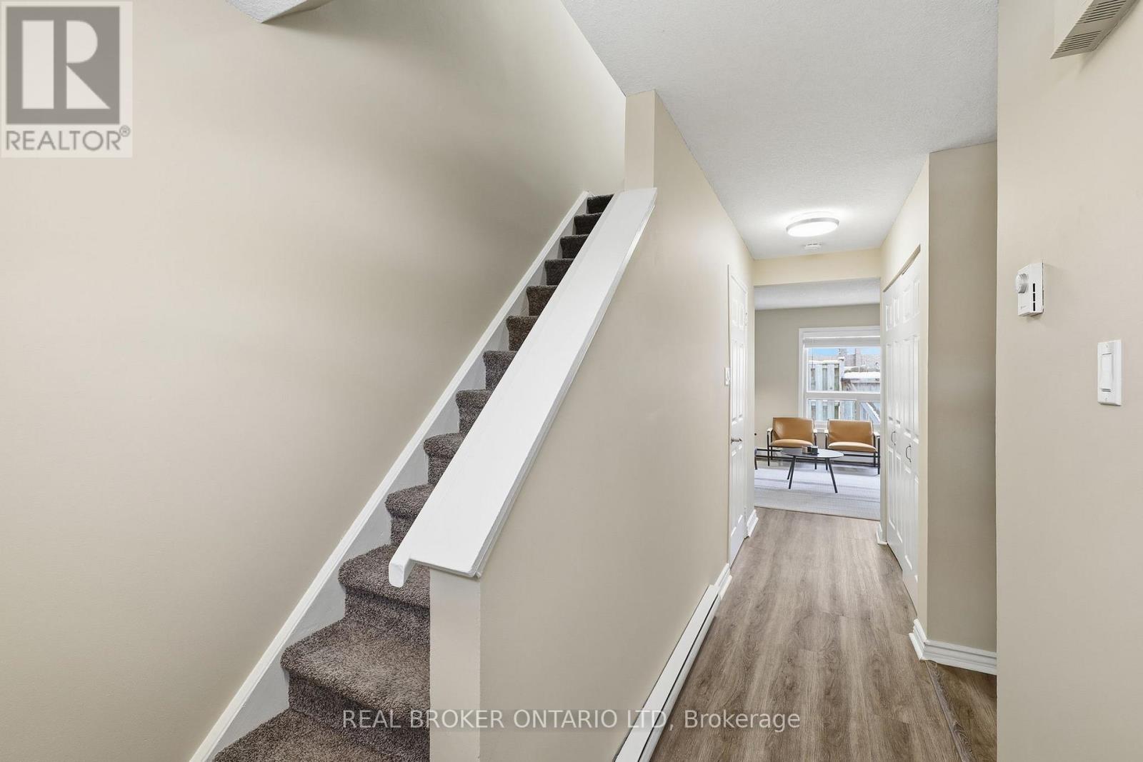 25 - 166 Southdale Road W, London South, Ontario  N6J 2J1 - Photo 3 - X12535452