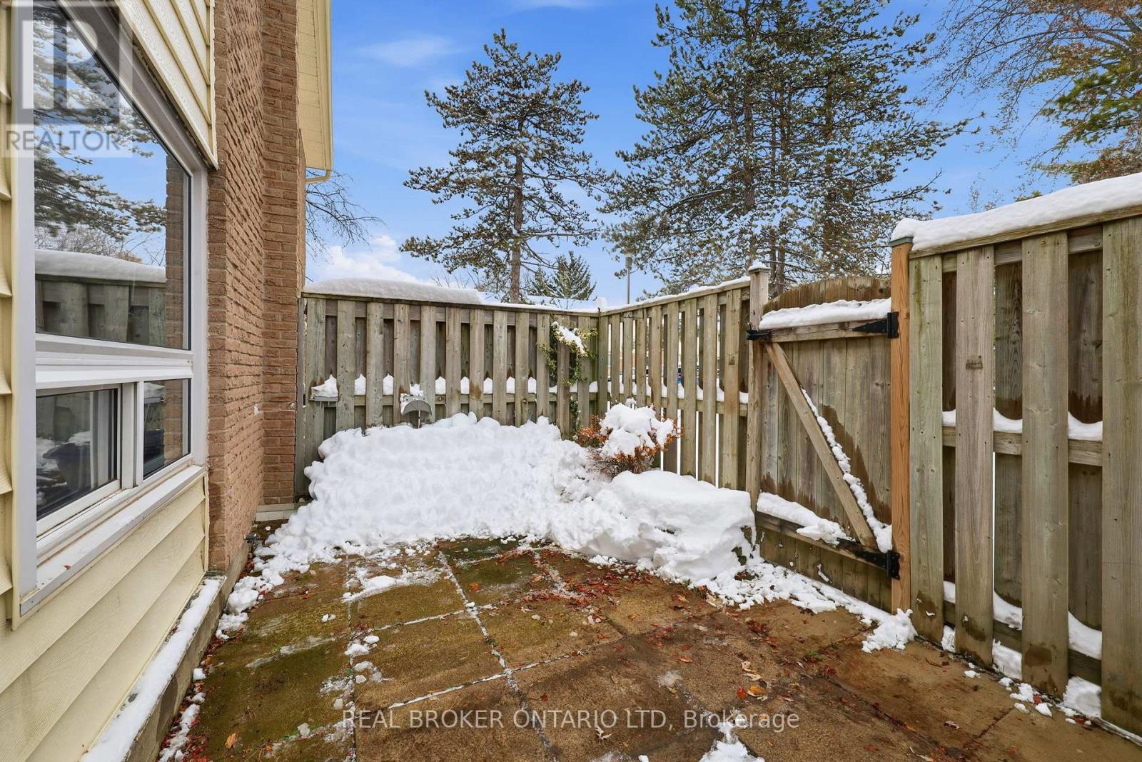 25 - 166 Southdale Road W, London South, Ontario  N6J 2J1 - Photo 37 - X12535452