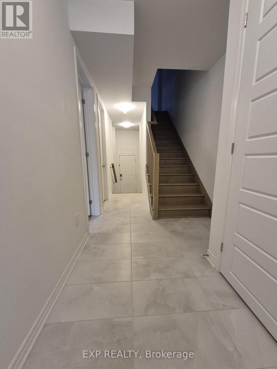 128 Marigold Gardens, Oakville, Ontario  L6H 7X7 - Photo 10 - W12539660