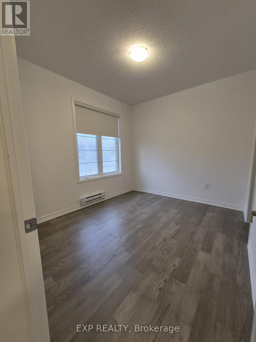 128 Marigold Gardens, Oakville, Ontario  L6H 7X7 - Photo 11 - W12539660