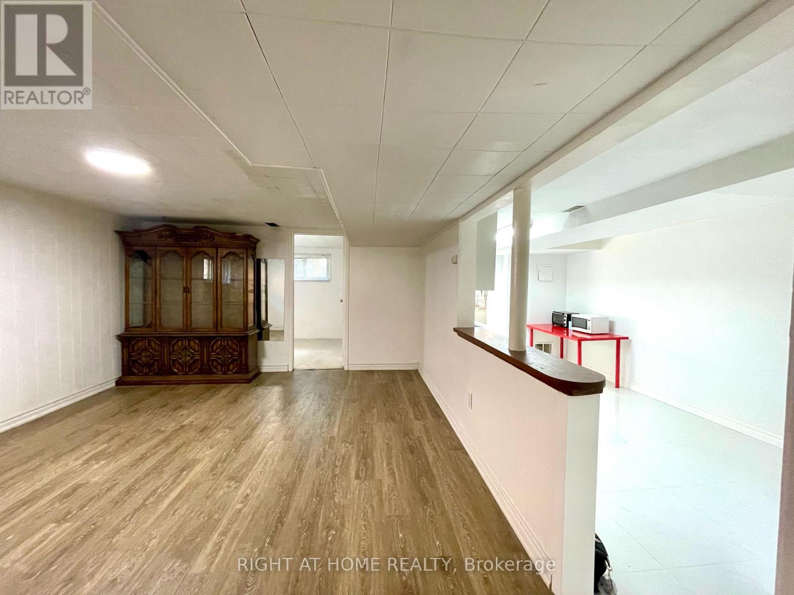 Bsmt - 3264 Fieldgate Drive, Mississauga, Ontario  L4X 2H7 - Photo 3 - W12539664