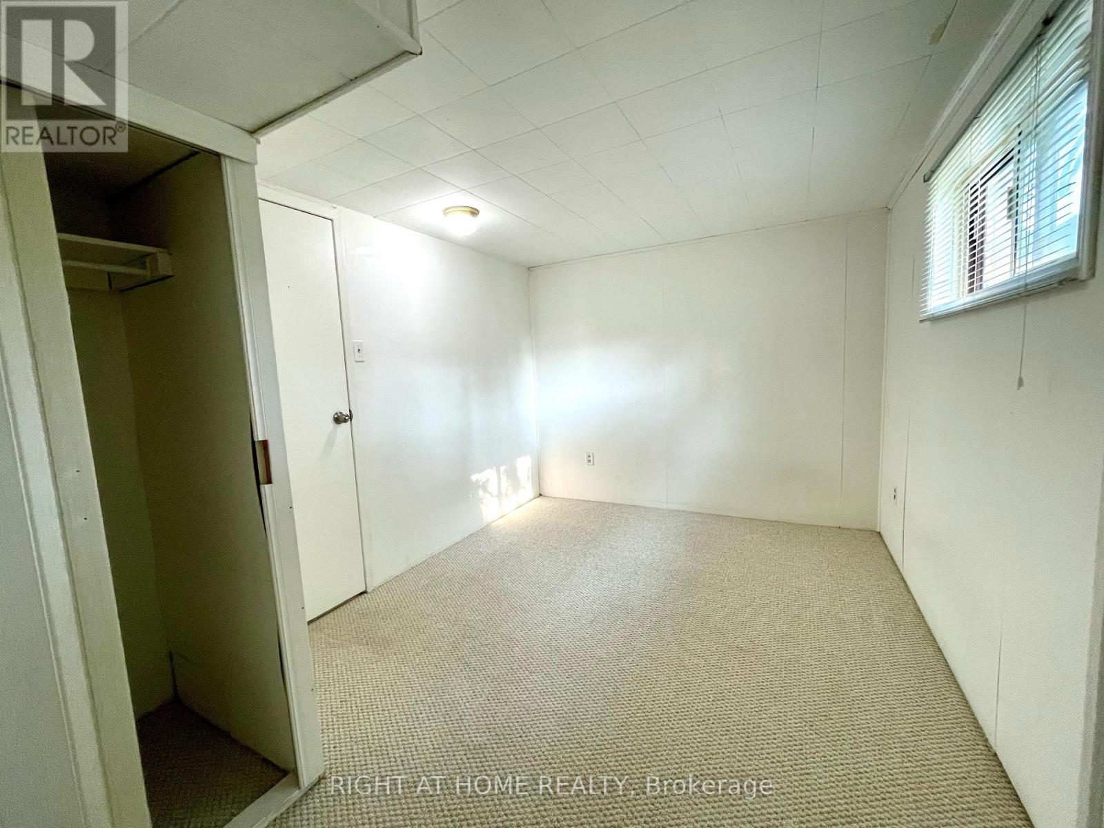 Bsmt - 3264 Fieldgate Drive, Mississauga, Ontario  L4X 2H7 - Photo 6 - W12539664