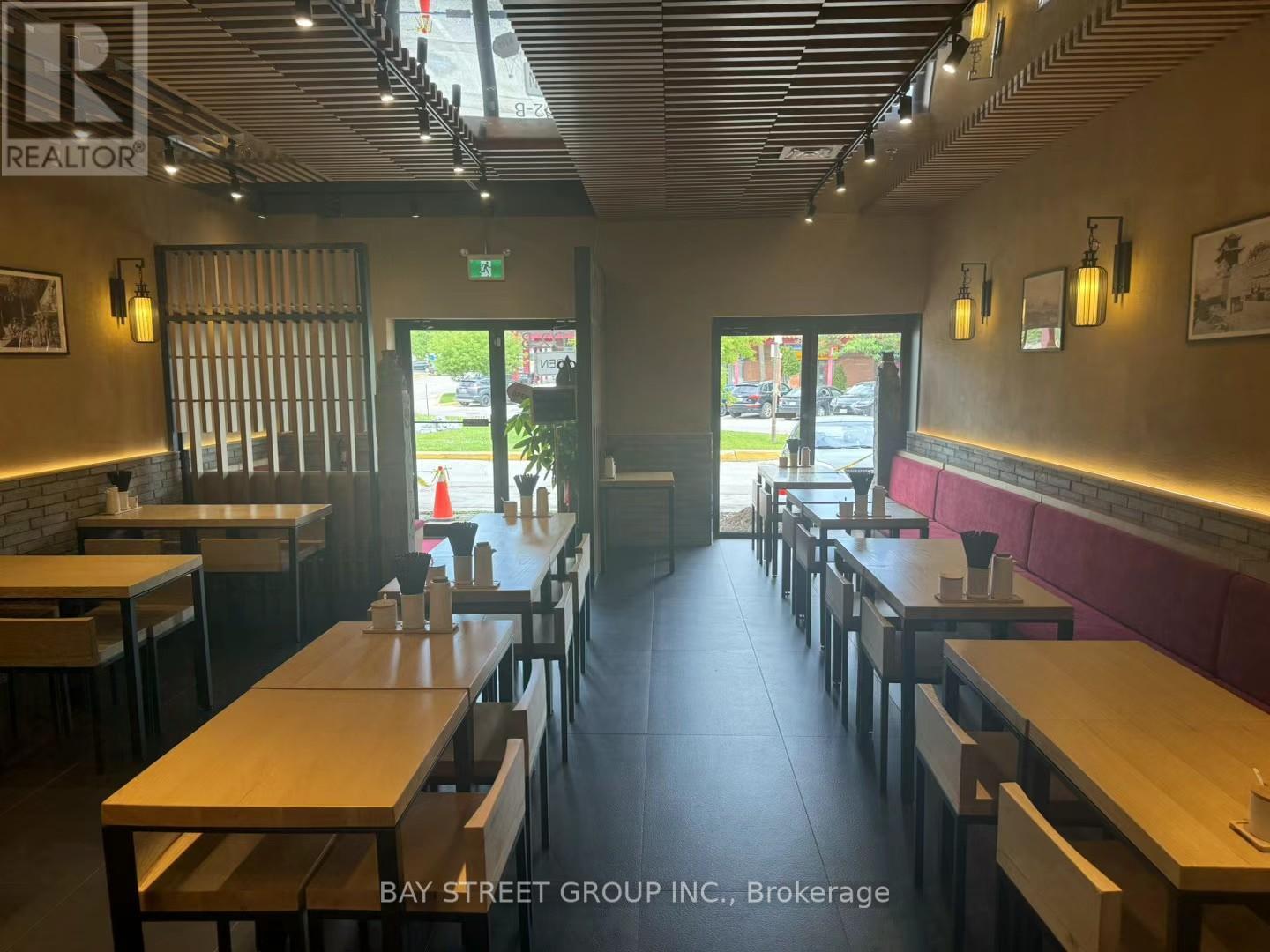 D2-B - 888 DUNDAS STREET E, Mississauga, Ontario