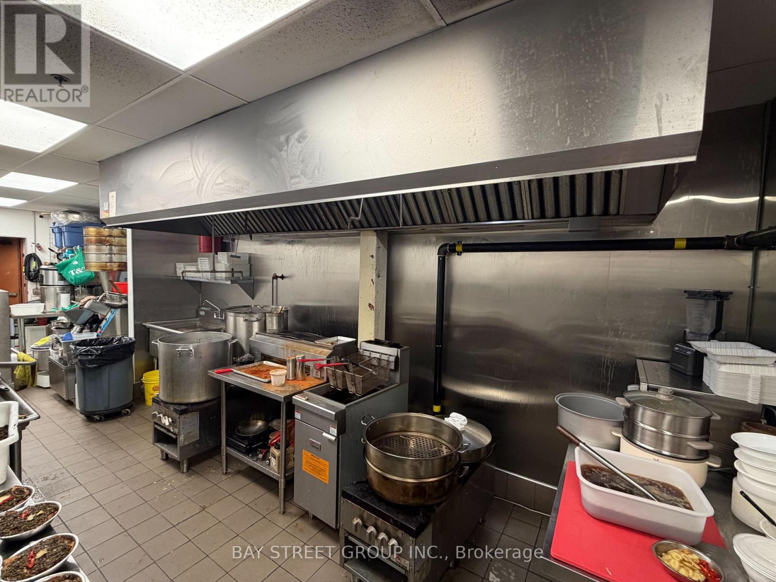 D2-B - 888 Dundas Street E, Mississauga, Ontario  L4Y 4G6 - Photo 6 - W12539666