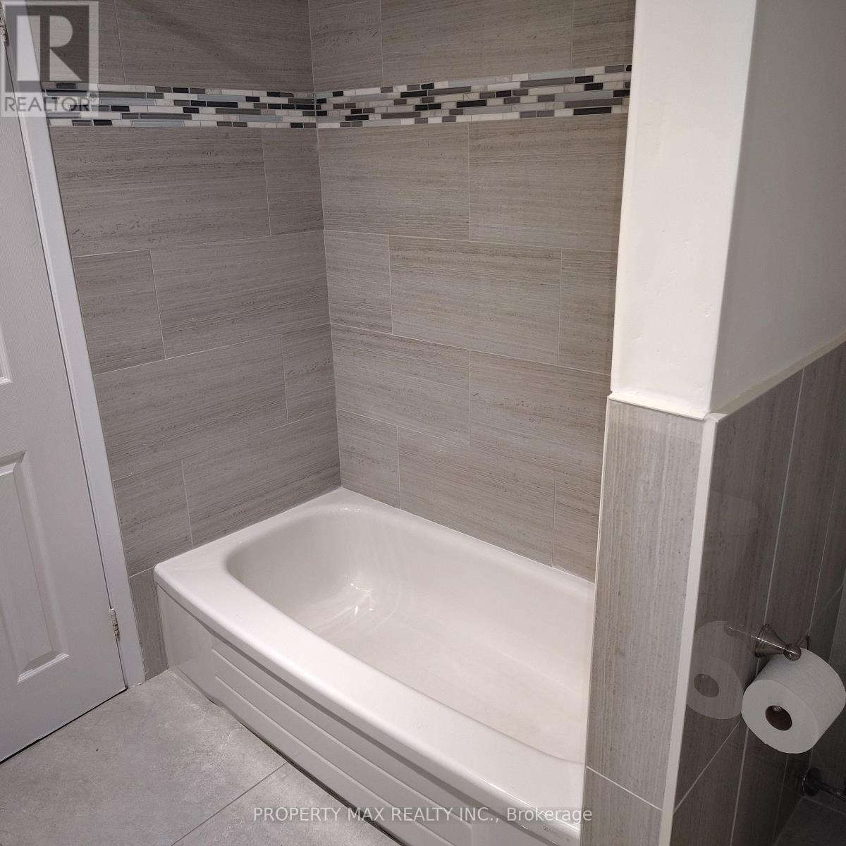 246 Simmons Boulevard, Brampton, Ontario  L6V 3Y1 - Photo 14 - W12539672