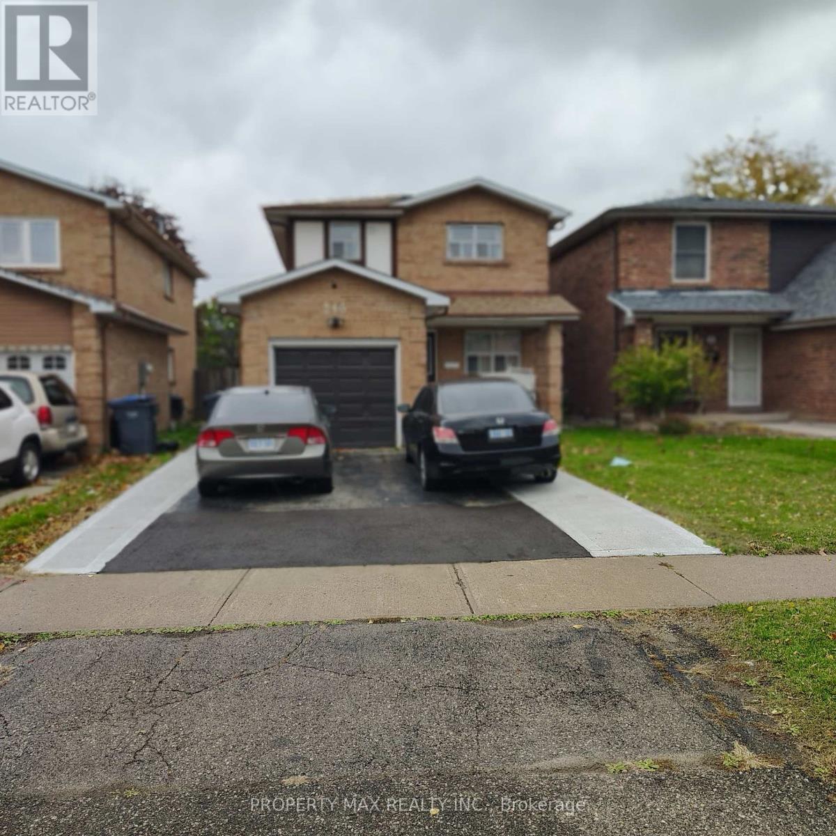 246 Simmons Boulevard, Brampton, Ontario  L6V 3Y1 - Photo 2 - W12539672