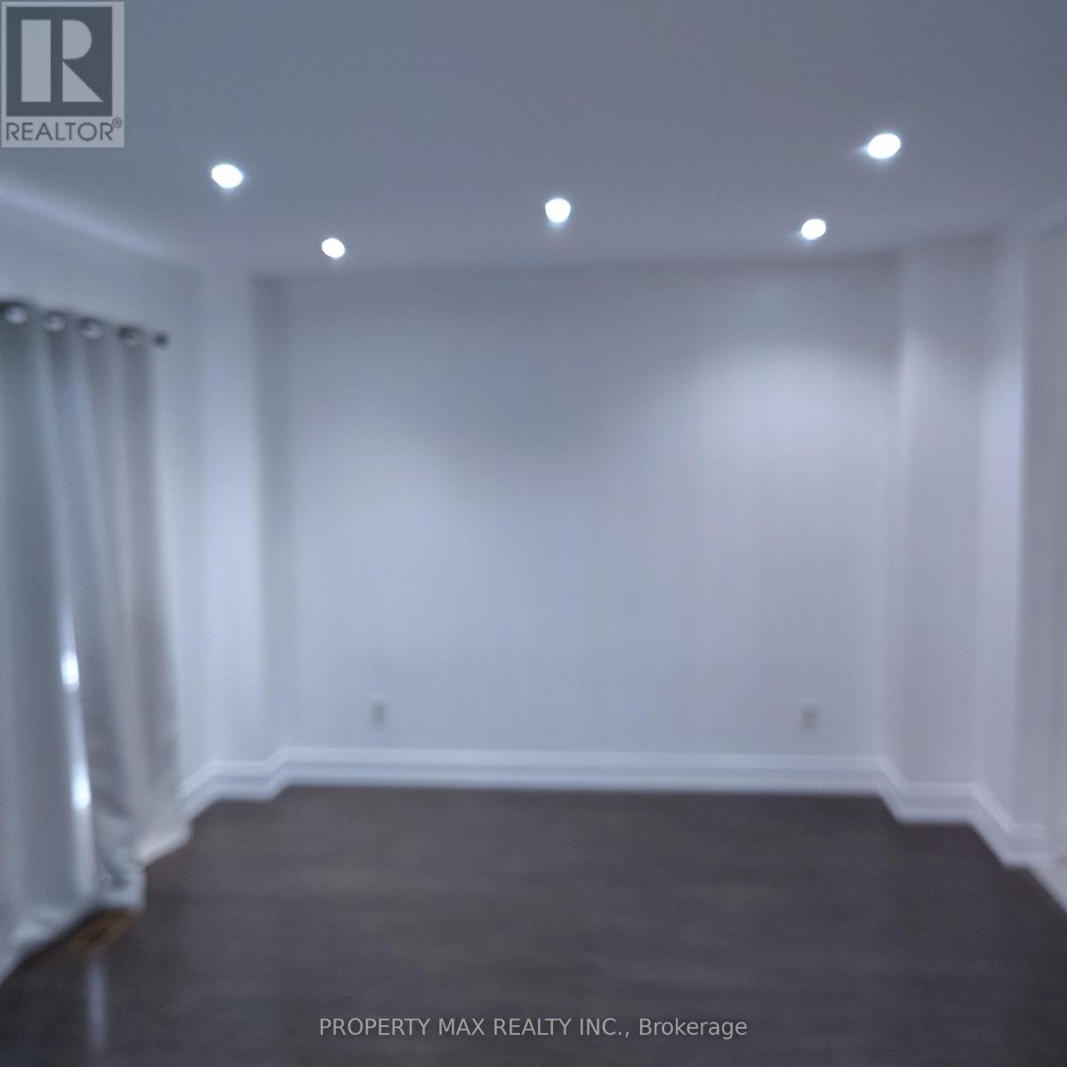 246 Simmons Boulevard, Brampton, Ontario  L6V 3Y1 - Photo 8 - W12539672