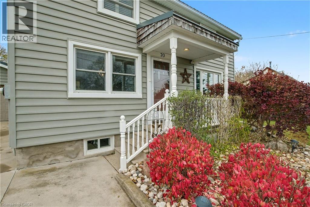 70 Young Street, St. Jacobs, Ontario  N0B 2N0 - Photo 3 - 40787002