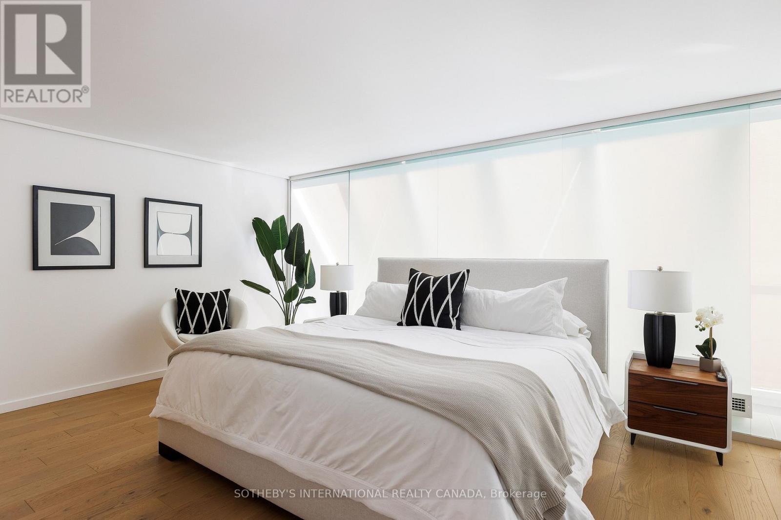 Ph 912 - 82 Lombard Street, Toronto, Ontario  M5C 2S8 - Photo 16 - C12538644