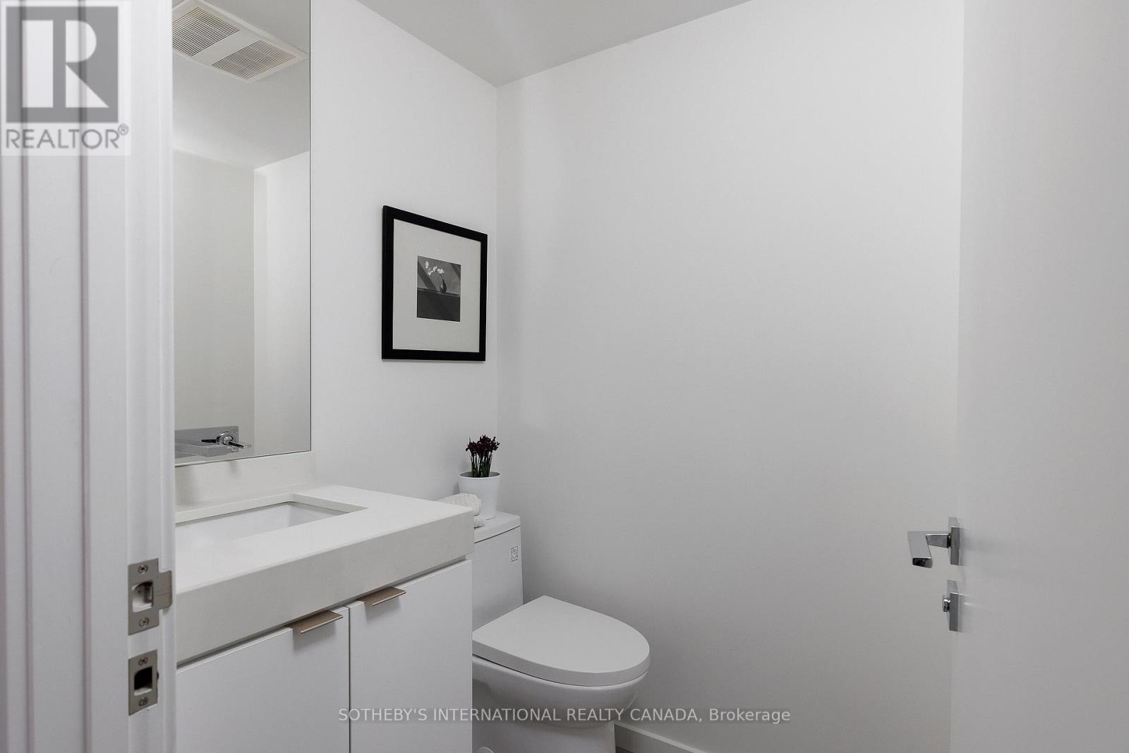 Ph 912 - 82 Lombard Street, Toronto, Ontario  M5C 2S8 - Photo 22 - C12538644